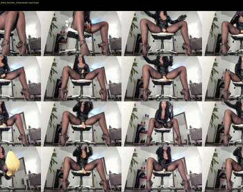 sol_smith_xxx — Chaturbate Female stripcam recording, Aug 18, 2022 00:04