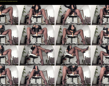 sol_smith_xxx — Chaturbate Female stripcam recording, Aug 18, 2022 03:43